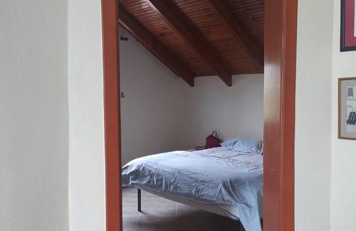 Tragjas Casa | Vila Kuqe