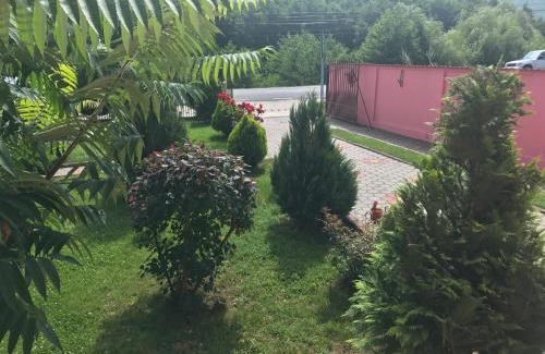 Petresti Casa | Vila La Izvor