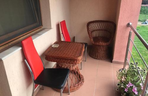 Petresti Casa | Vila La Izvor