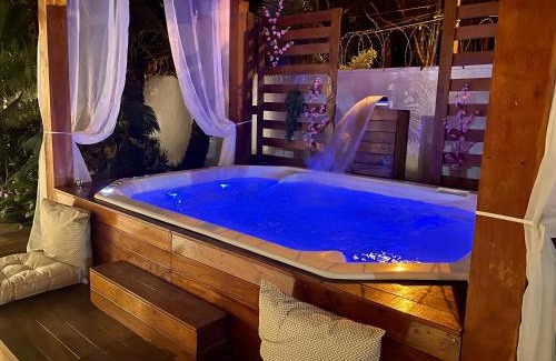 Balneario Praia do Pernambuco Casa | Vila linda com SPA e Piscina a 50 metros da Praia