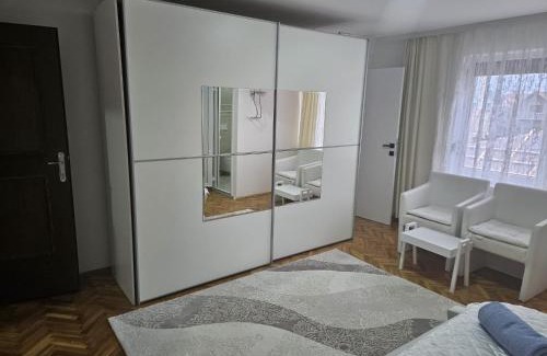 Sjenica Apartamento | Vila Petunija