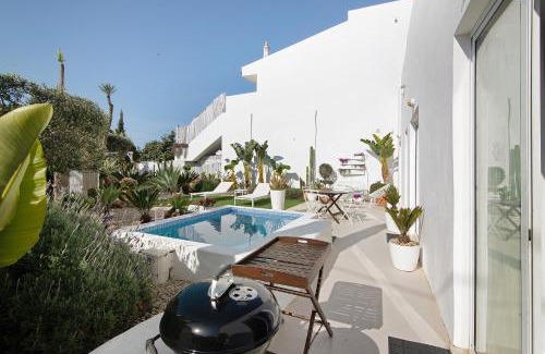 Patroves Casa | Vila Rafa