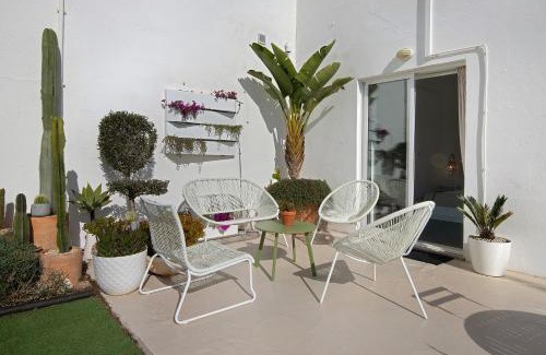 Patroves Casa | Vila Rafa