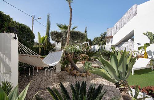 Patroves Casa | Vila Rafa