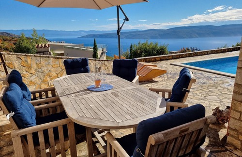 Ripenda Kosi Villa | VILA RIBA - a place of the heart for family/friends with sea views in Istria