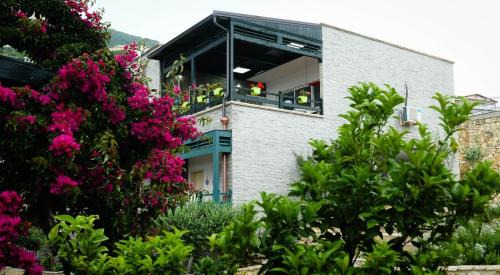 Orikum Apartamento | Vila Rina at Aquamarine Residence
