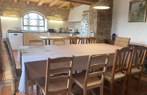 Aguilar de Segarra Casa | Vila-seca Vall d'Amunt, casa de vacaciones del siglo XIII totalmente restaurada, con Wi-Fi