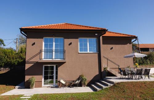 Topola Villa | Vila Suncokreti Topola