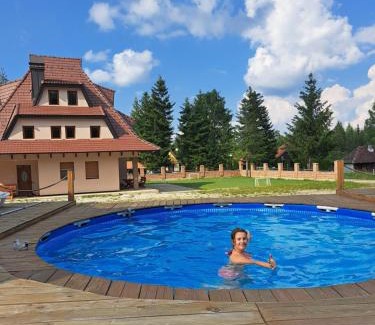 Beserovina Casa | Vila Tri Srca