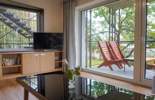 Hradec Kralove Apartamento | Vila Věkoše - apartmán s terasou a zahradou