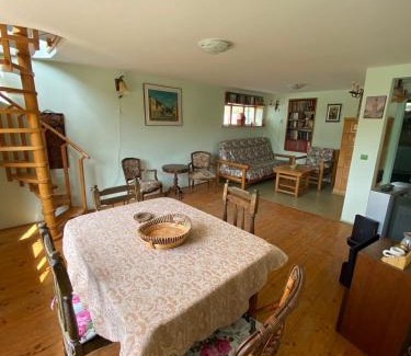 Vrdnik Apartamento | Vila Zvončica