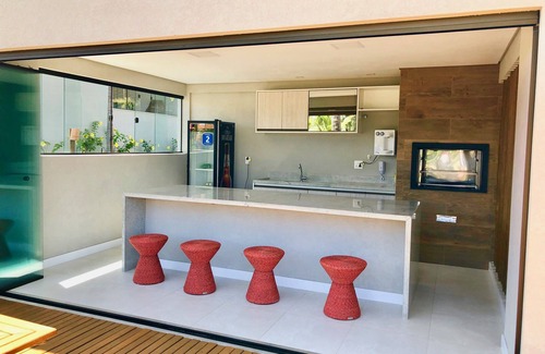 Itacimirim Apartamento | Vilage caminar en la arena con piscinas naturales cerca del condominio!