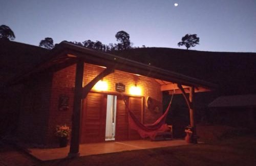 Sao Bento do Sapucai Casa | Vilarejo São Francisco - Chalé Serenidade