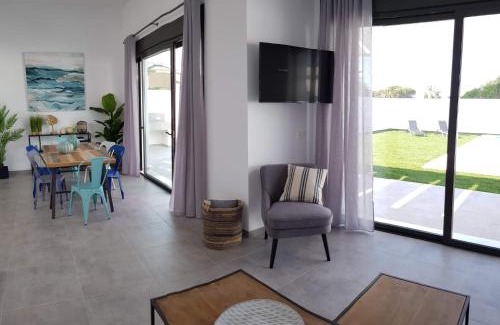 Conil de la Frontera Villa | Villa Ángela - Sólo familias