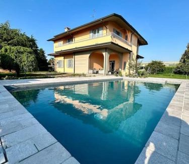 Cassano d'Adda Apartamento | Villa 1
