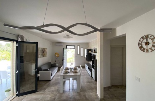 Gallina Villa | Villa 100m from the sea