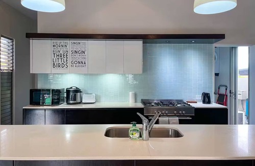 Nadi Villa | Villa 118 - 4BR Private Villa - Private Pool - 5mins to Airport