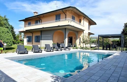 Cassano d'Adda Apartamento | Villa 2