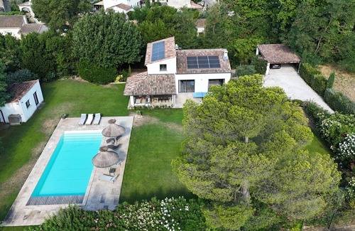 Eyragues Casa | Villa 220m2, terreno 3000m2, pueblo de 5 "a pie, 4km Saint-Rémy-de-Provence