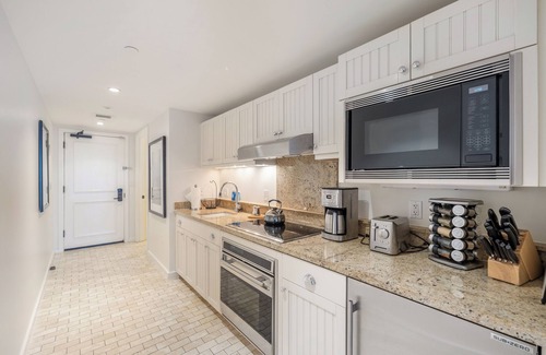 Kahuku Apartamento | Villa 302: King bed! Penthouse Level Ocean View Turtle Bay