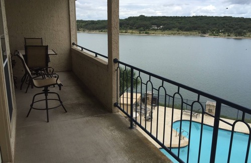 Highland Lake Estates Condominio | VILLA 3225 - Vista panorámica al lago - Todas las comodidades de la isla - WiFi y lavadora / secadora