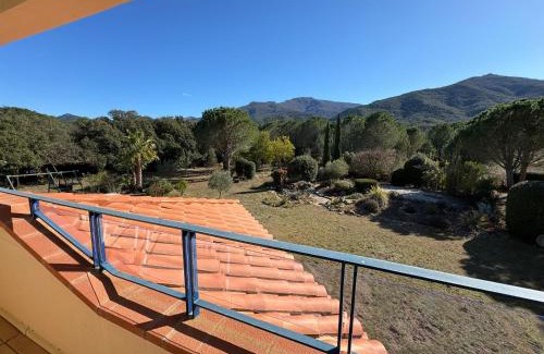Laroque-des-Alberes Casa | Villa 4 Faces à Laroque-des-Albères avec Piscine et Terrasse - FR-1-732-67
