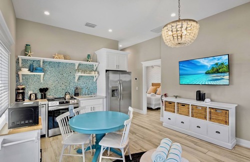 Holmes Beach Villa | Villa #4 Sand Dollar of The Anna Maria Resort & Spa