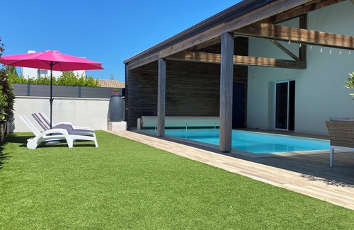 Pornic Villa | Villa a 400 metros de la playa para 8 con piscina cubierta en la Fontaine aux Bretons