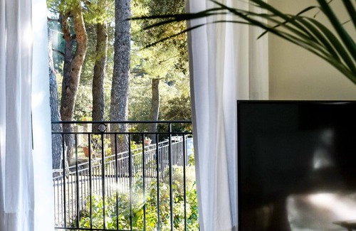 L'Isle-sur-la-Sorgue Villa | Villa 6 personas piscina y bar al aire libre - con vistas a los Alpilles