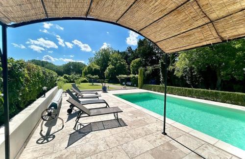 Le Thor Casa | Villa 7 chambres, piscine et jardins privés, pas de voisins
