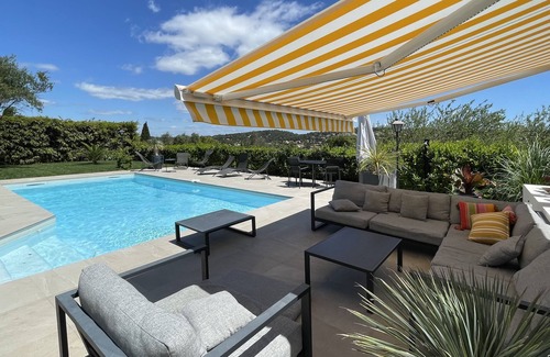 Saint-Gely-du-Fesc Villa | Chalet 8 pers jardín, piscina, vista magnífica, tranquilidad, 8km de Montpellier