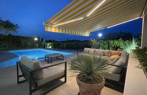 Saint-Gely-du-Fesc Villa | Chalet 8 pers jardín, piscina, vista magnífica, tranquilidad, 8km de Montpellier