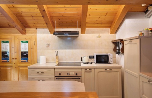 Poyaz Villa | Villa 'A 30 Minuti Da Courmayeur' con vistas a la montaña, terraza privada y Wi-Fi