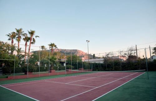 Cinisi Villa | Villa a 300 Mt. dal Mare (Magaggiari) con campo da tennis