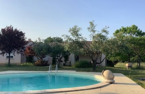 Saint-Paulet-de-Caisson Casa | Villa Avec Piscine au Cœur de la Provence