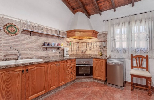 Puerto del Rosario Villa | Villa "Abraham" con vistas a la montaña, Wi-Fi, piscina y terraza