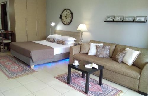 Tsoukaladhes Apartamento | Villa Adelais App