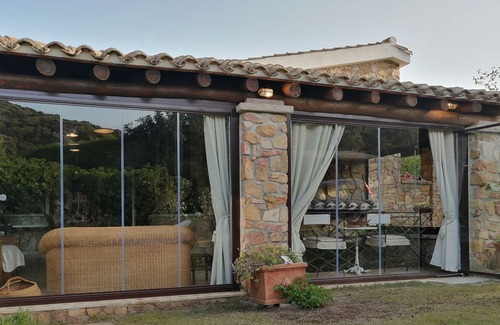 San Stefano Villa | Villa Adelida, privada, panorámica, a pocos pasos del mar.
