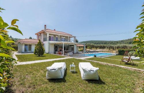 Alikias Casa | Villa Aelia Für 10 Personen In Skopelos