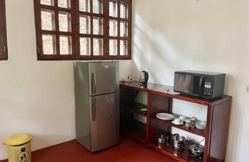 Dar es Salaam Villa | Villa Aimée - Spacious Home with a Garden