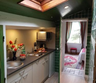 Vals-les-Bains Cama Y Desayuno | Villa Aimée Luxury Apartments with Heated Pool