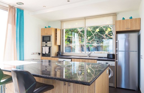 Neo Chorio Cabaña | Villa Akamas Heights - a villa that sleeps 8 guests in 3 bedrooms