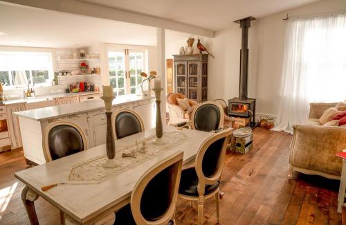 Akaroa Casa | Villa Akaroa - Akaroa Pet Friendly Holiday Home