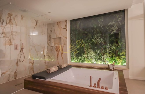 Alberobello Villa | Villa Alberobbè - Six Bedroom Villa, Sleeps 12