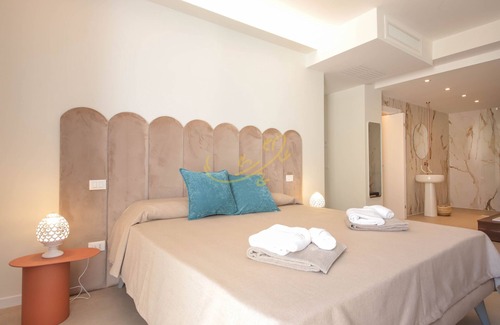 Alberobello Villa | Villa Alberobbè - Six Bedroom Villa, Sleeps 12