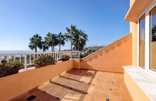 San Roque Villa | Villa "Alcaidesa Vistas al mar" con vistas al mar, piscina y Wi-Fi