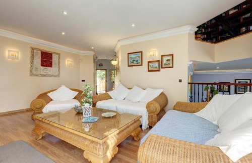 San Roque Villa | Villa Alcaidesa Vistas al Mar