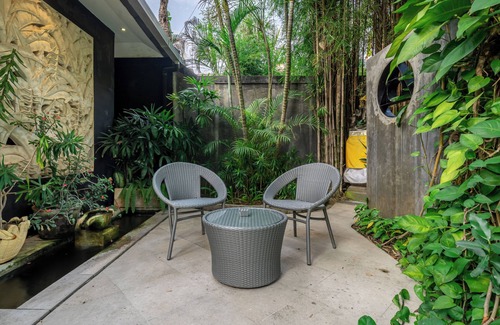 Laksmana Villa | Villa Alchemy 4 Bedroom Trendy Villa in Superior Location