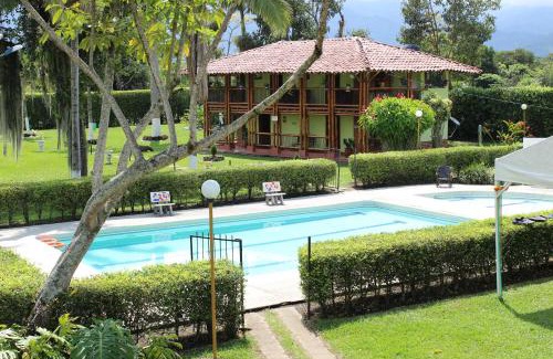 El Caimo Casa | Villa Alejandra Del Quindio