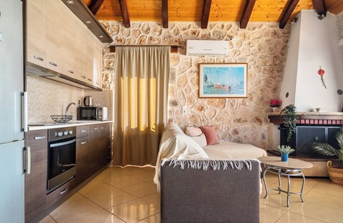 Tsoukaladhes Villa | "Villa Alexandros" con vistas al mar, piscina privada y Wi-Fi